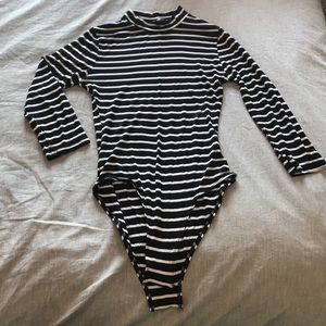 Black & white body suit, 3/4 sleeves